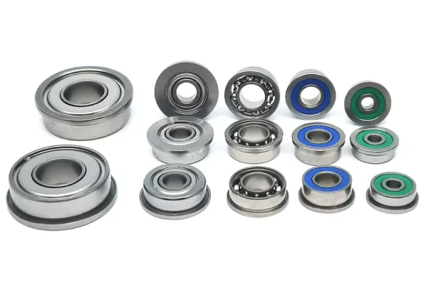 Diferent size and seal type of flanged ball bearing