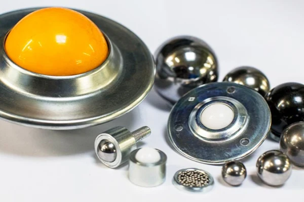 Overview of roller ball caster wheel and its movement mechanism