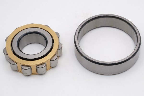 Close-up of a robust cylindrical roller bearing designed for high radial loads.